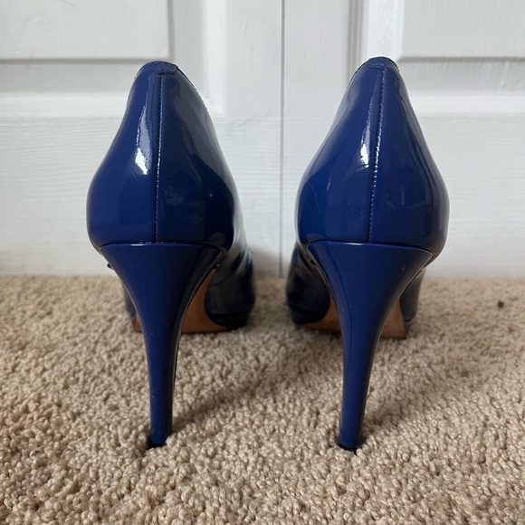 👠 Cole Haan - Vintage Cobalt Blue Patent Leather Pumps - Picture 7 of 7